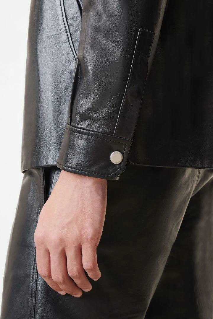 Gefütterte Hemdjacke In Weichem Lamm-Nappa Leder Schwarz 6 Gefütterte Hemdjacke In Weichem Lamm-Nappa Leder Schwarz - Image 4
