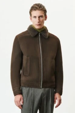 Blouson Jacke Mit Fellkragen In Lammfell Braun -Drykorn Geschäft 10 44 180058 44790 GORANO 1108 01 956402e0de7a837d47cdaab3727bc3c306acf947 720x1080