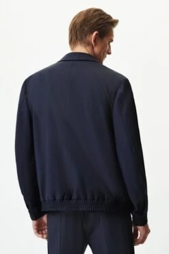 Blouson Jacke Mit 2-Way Zipper In Bi-Stretch Wolle Blau -Drykorn Geschäft 10 44 190001 44788 KELONA 3100 03 57491db98d0259e7dfa352c50fc30edfbd485a21 720x1080