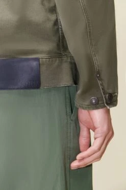 DRYKORN Denimjacke In Garment Dye Und Aufgesetzten Taschen Grün -Drykorn Geschäft 10 44 270078 44782 MALONA 2100 05 4609964a744f489922cafb86fdda6e593a74d881 720x1080