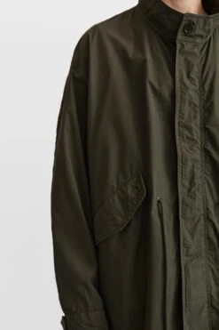 Oversized Military Parka Oliv -Drykorn Geschäft 10 44 270084 44733 MELITO 2100 05 d70a8cee081ea47b246674e6062aca51698551af 720x1080