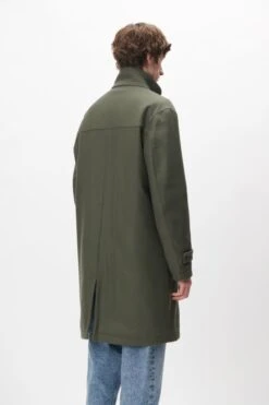 Wattierter Mantel Aus Wolle Grün -Drykorn Geschäft 10 45 120010 45240 RAUKEN H 2100 03 b0e472c93888e95899227049699c3cbfa8fbf0ac 720x1080