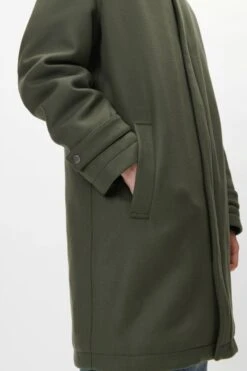 Wattierter Mantel Aus Wolle Grün -Drykorn Geschäft 10 45 120010 45240 RAUKEN H 2100 04 e1c70e0f3c0fd3da14a1343be0e7caf9d7175ae1 720x1080