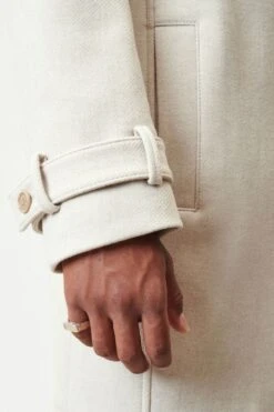 DRYKORN Trenchcoat In Winterlichem Woll-Mix Braun 14 DRYKORN Trenchcoat In Winterlichem Woll-Mix Braun -Drykorn Geschäft 10 45 120130 45108 SKOPJE 1814 06 c3f702c5e6e6569fa8c5481c277c12698475928f 720x1080