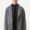 DRYKORN Reversmantel Mit Austrennbarem Inlay In Italienischem Woll-Mix Grau -Drykorn Geschäft 10 45 120180 45253 SOLANO IN 6203 01 6835074150b9f6590776585cc86ee59a9d6d5e22 720x1080