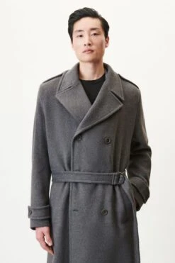 DRYKORN Trenchcoat Mit Gürtel In Italienischem Woll-Mix Grau 9 DRYKORN Trenchcoat Mit Gürtel In Italienischem Woll-Mix Grau -Drykorn Geschäft 10 45 120180 45257 YAKANO 6203 01 c6fe3c545d232a167e1fcb81c29114a4a7972886 720x1080