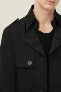 DRYKORN Trenchcoat In Baumwoll-Twill Schwarz 10 DRYKORN Trenchcoat In Baumwoll-Twill Schwarz -Drykorn Geschäft 10 45 122011 45108 SKOPJE 1000 04 ef14ab0d5d0fec246947e74deabc4e10ed59f1fd 720x1080