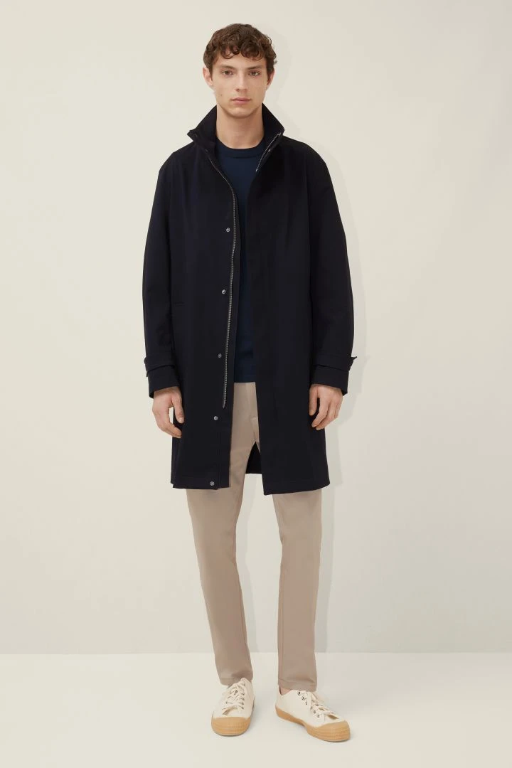 DRYKORN Stehkragenmantel In Baumwoll-Twill Blau 4 DRYKORN Stehkragenmantel In Baumwoll-Twill Blau - Image 2