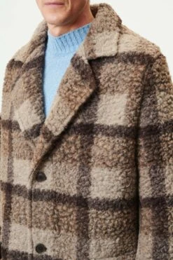 DRYKORN Reversmantel In Voluminösem Italienischen Woll-Mix Braun 11 DRYKORN Reversmantel In Voluminösem Italienischen Woll-Mix Braun -Drykorn Geschäft 10 45 150177 45234 SOLANO 1108 04 35207b5572ca009c8c6da370487dbe294391912f 720x1080