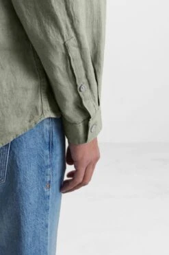 DRYKORN Klassisches Hemd In Slim Fit Aus Reinem Leinen Grün -Drykorn Geschäft 10 47 126004 47188 RUBEN 2100 06 637a67b533904fde271f3068cb4cb404ab087513 720x1080