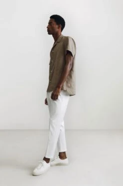 Kurzarmhemd Mit Camp Collar Aus Leinen Braun -Drykorn Geschäft 10 47 126004 47217 BIJAN 1705 02 da939954aa2984212d842049429f8eee737763cb 720x1080