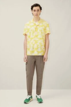 Kurzarmhemd Mit Camp Collar Und Floralem All-Over-Print Gelb 8 Kurzarmhemd Mit Camp Collar Und Floralem All-Over-Print Gelb -Drykorn Geschäft 10 47 126071 47217 BIJAN 7401 02 223aef7efc1a7e47530ab254b83c14f54438cb06 720x1080