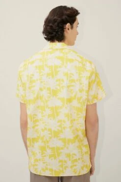 Kurzarmhemd Mit Camp Collar Und Floralem All-Over-Print Gelb 9 Kurzarmhemd Mit Camp Collar Und Floralem All-Over-Print Gelb -Drykorn Geschäft 10 47 126071 47217 BIJAN 7401 03 60fd169687baaef344f480403dda8f66f62c19ce 720x1080