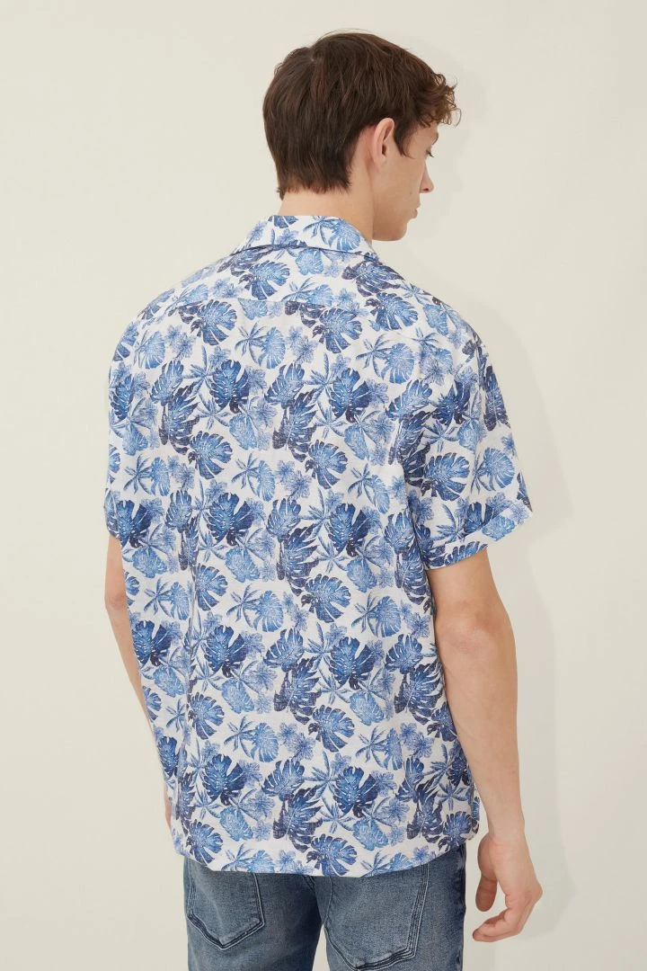 Kurzarmhemd Mit Camp Collar Und Floralem All-Over-Print Blau 5 Kurzarmhemd Mit Camp Collar Und Floralem All-Over-Print Blau - Image 3
