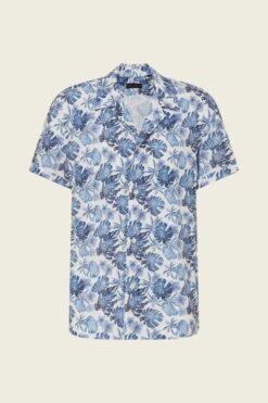 Kurzarmhemd Mit Camp Collar Und Floralem All-Over-Print Blau 11 Kurzarmhemd Mit Camp Collar Und Floralem All-Over-Print Blau -Drykorn Geschäft 10 47 126088 47217 BIJAN 3200 07 e6d11de0104c1c9a8026d7aa00b6ec001d345713 720x1080