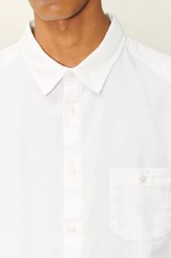 Relaxed Fit Shirt Aus Lyocell-Baumwoll-Mix Weiß -Drykorn Geschäft 10 47 128001 47279 LAREMTO 6000 04 60d6cbc644ad575bed84c423e7bead6a746457e0 720x1080