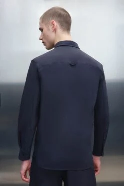 Casual Hemd Mit Brusttaschen In Technischem Ripstop Schwarz -Drykorn Geschäft 10 47 134130 47317 LOID 1000 03 1fcf8ca3d02ed63035eb77fd939c3eb169f473fa 720x1080