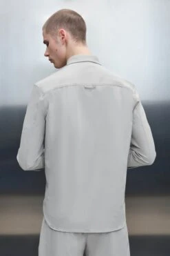 Casual Hemd Mit Brusttaschen In Technischem Ripstop Grau -Drykorn Geschäft 10 47 134130 47317 LOID 6601 03 1f8682520530f51a44f25d6a4ae962cd8f4c6b76 720x1080