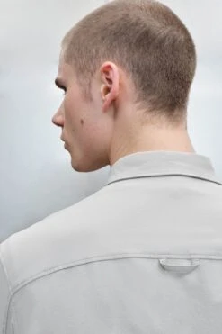 Casual Hemd Mit Brusttaschen In Technischem Ripstop Grau -Drykorn Geschäft 10 47 134130 47317 LOID 6601 06 46e7d5e01b58ecdde592fe647489184d6841f09f 720x1080