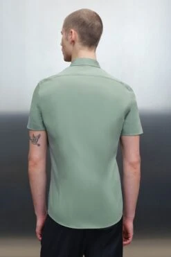 Kurzarmhemd Aus Baumwolle Grün -Drykorn Geschäft 10 47 136169 47337 SPIN 2602 03 7e979e6735d0a1b1025b429f75500e23bd347938 720x1080
