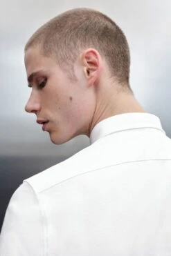 Kurzarmhemd Aus Baumwolle Weiß -Drykorn Geschäft 10 47 136169 47337 SPIN 6000 06 88ea48f0ecd6b0f8170edf452999d1496f7b4b11 720x1080