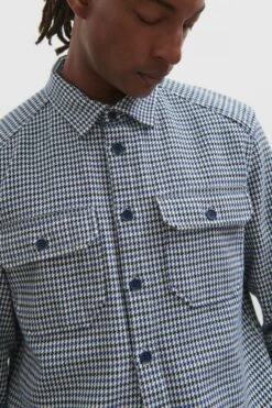 Cozy Flanell Overshirt Blau -Drykorn Geschäft 10 47 138136 47267 PHASMO 3300 04 077017aa0bba893b585c6a5b41430d23df26d786 720x1080