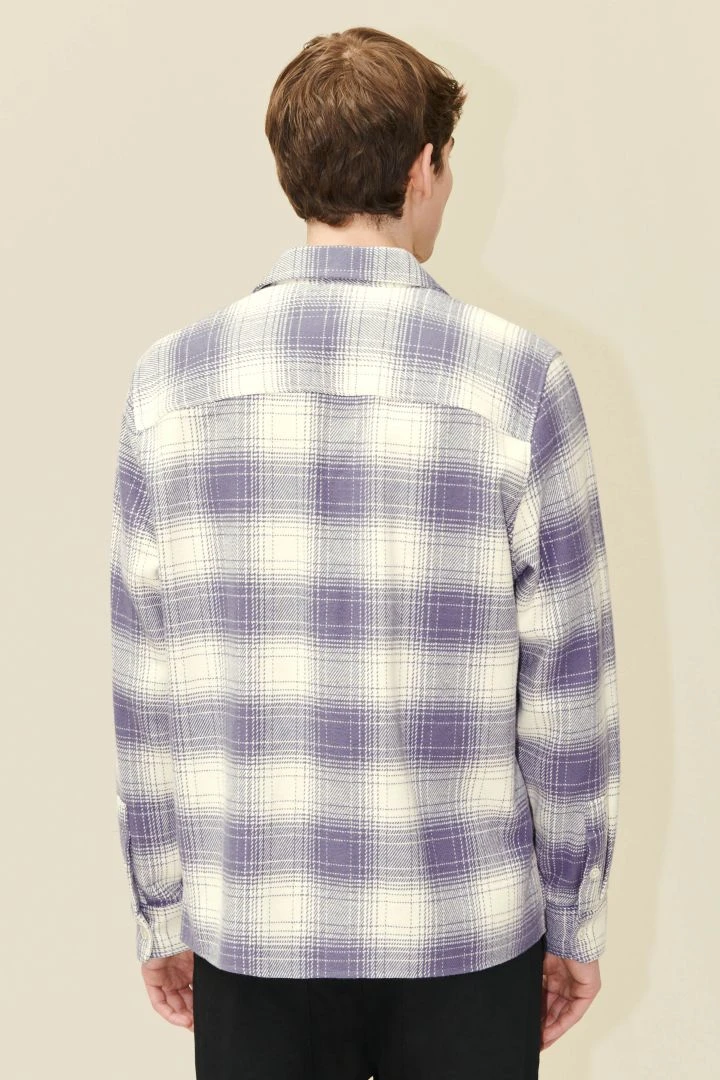 DRYKORN Relaxed Fit Overshirt Aus Robuster Baumwolle Lila 5 DRYKORN Relaxed Fit Overshirt Aus Robuster Baumwolle Lila - Image 3