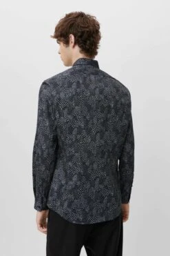 Klassisches Hemd In Slim Fit Mit Animal-Print Schwarz -Drykorn Geschäft 10 47 152137 47188 RUBEN 1000 03 40b4d0eb2f6a1beca5085fc921937efa2f283941 720x1080