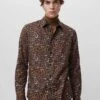 Klassisches Hemd In Slim Fit Mit Animal-Print Braun -Drykorn Geschäft 10 47 152139 47188 RUBEN 1303 01 a684161f62a19d9703697f770d251c00945c97f0 720x1080