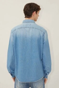 DRYKORN Denimhemd Mit Brusttaschen Blau -Drykorn Geschäft 10 47 260196 47267 PHASMO 3400 03 eb77b55b6e6271e0326272d6cf93508aba9400e5 720x1080