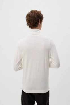 DRYKORN Rollkragenpullover In Merinowolle Off_white 10 DRYKORN Rollkragenpullover In Merinowolle Off_white -Drykorn Geschäft 10 48 420002 48363 JOEY 1910 03 204eca659fb2544291d9d2413a5320d119e1a6a0 720x1080