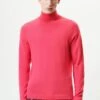 DRYKORN Rollkragenpullover In Merinowolle Rot -Drykorn Geschäft 10 48 420002 48363 JOEY 5400 01 9e904c6454ff2022af65a9267c7e861d2aec8b8f 720x1080
