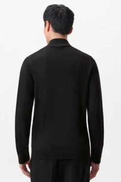 DRYKORN Strickpullover Mit Turtle In Merinowolle Schwarz -Drykorn Geschäft 10 48 420002 48577 WATSON 1000 03 7dff16398900198bf6cd83ced5f2188c0aed6383 720x1080