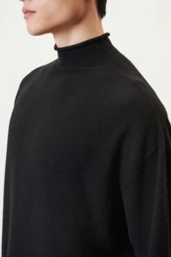 DRYKORN Oversized Rollkragenpullover In Schurwolle Schwarz -Drykorn Geschäft 10 48 420041 48782 NOLAN 1000 04 8a4ac2e959f8e30fd025d4bc266a83c01463612f 720x1080