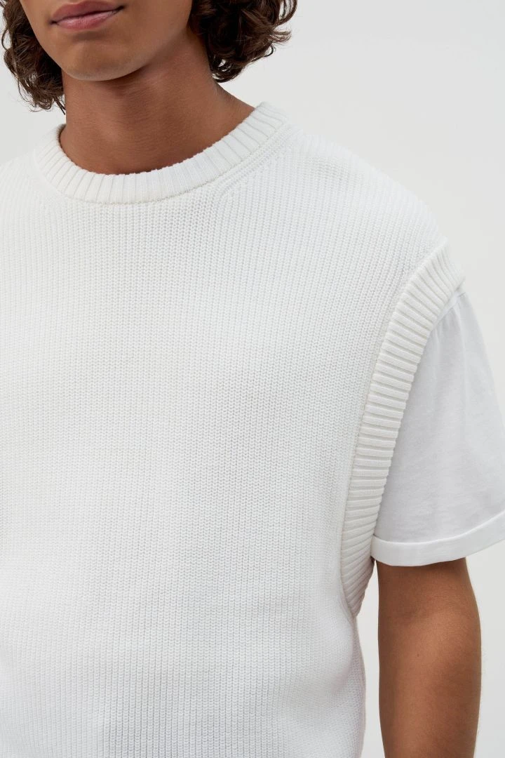 Rundhals Pullunder Weiß 6 Rundhals Pullunder Weiß - Image 4