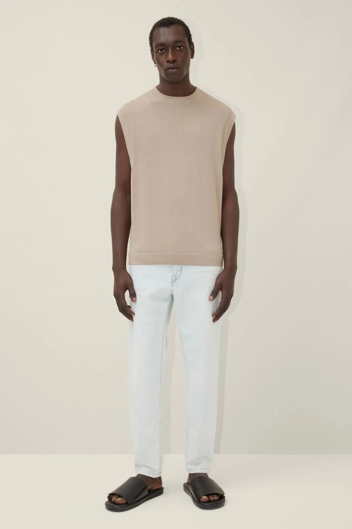 DRYKORN Rundhals Pullunder Braun 4 DRYKORN Rundhals Pullunder Braun - Image 2