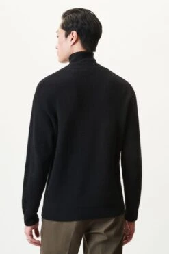 DRYKORN Rollkragenpullover In Baumwoll-Mix Schwarz -Drykorn Geschäft 10 48 420122 48778 MASON 1000 03 f848d216159036dce0c67ba8bad23ed995a68f5a 720x1080