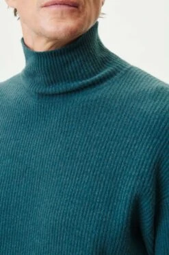 DRYKORN Rollkragenpullover In Baumwoll-Mix Grün -Drykorn Geschäft 10 48 420122 48778 MASON 2205 04 05e3eb3ee3853668d69380a6babba50cf53ea6b1 720x1080