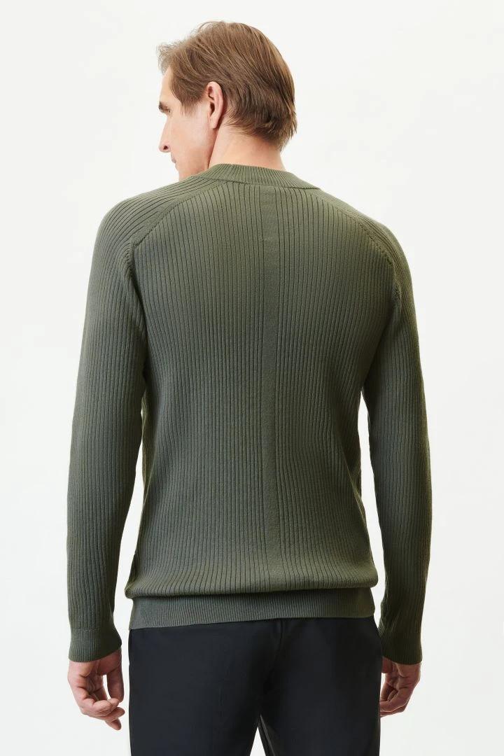 Raglan Pullover Mit Stehkragen In Gestrickter Milano Rippe Grün - Image 3