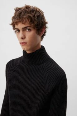 DRYKORN Rollkragenpullover In Alpaka-Woll-Mix Schwarz -Drykorn Geschäft 10 48 422001 48730 ARVID 1000 04 3ab940866e0b33f2c5116d74f9b2bb17771fe5e0 720x1080