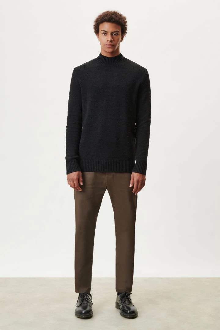 DRYKORN Stehkragenpullover In Boucle-Optik Schwarz 4 DRYKORN Stehkragenpullover In Boucle-Optik Schwarz - Image 2