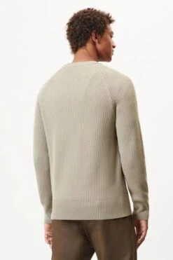 DRYKORN Strickpullover Mit Raglan Ärmel In Baumwolle Beige 9 DRYKORN Strickpullover Mit Raglan Ärmel In Baumwolle Beige -Drykorn Geschäft 10 48 422034 48725 AARON 1705 03 4e2c7444c69ae3a151fddf69af4d5cdaf471bdf5 720x1080