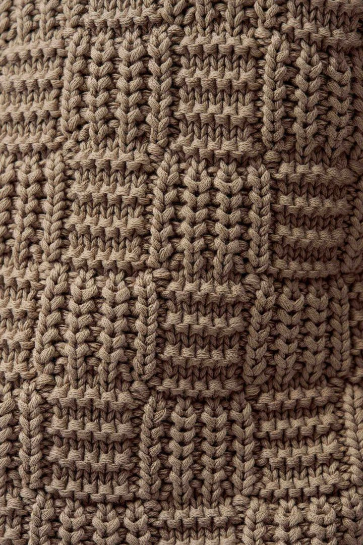 DRYKORN Strick Bomberjacke Mit Struktur Braun 7 DRYKORN Strick Bomberjacke Mit Struktur Braun - Image 5