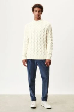 Stehkragenpullover In Softer Wolle Off_white -Drykorn Geschäft 10 48 422078 48685 ZAYN 1930 02 e201870bd1042919eb0249e537d4ae004c5ae206 720x1080