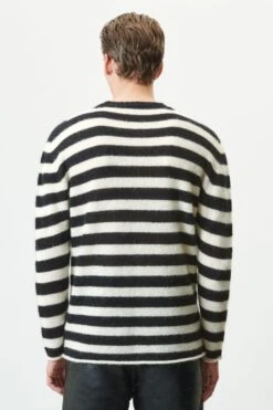 DRYKORN Rundhalspullover In Alpaka-Woll Mix Off_white 9 DRYKORN Rundhalspullover In Alpaka-Woll Mix Off_white -Drykorn Geschäft 10 48 424027 48868 LEANDO 1910 03 939205f350deb5f1ffac5c7756e6c24410ef0fa9 720x1080