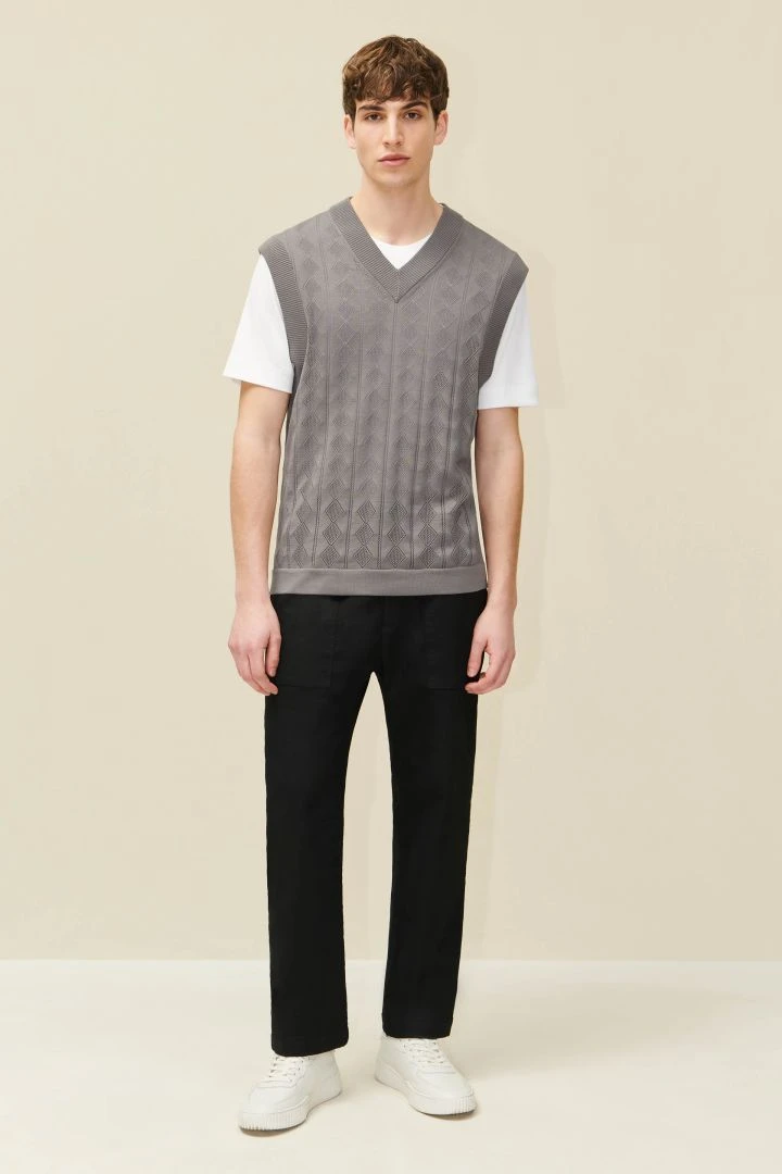 DRYKORN V-Neck Pullunder Aus Merzerisierter Baumwolle Grau 3 DRYKORN V-Neck Pullunder Aus Merzerisierter Baumwolle Grau - Image 2