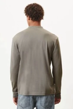 DRYKORN Serafino Longsleeve Mit Langer Knopfleiste In Piqué Grau -Drykorn Geschäft 10 49 520101 49150 BRODY 6402 03 e46c20ddd5eb9b487da1c77f37462e9ecc1fc863 720x1080