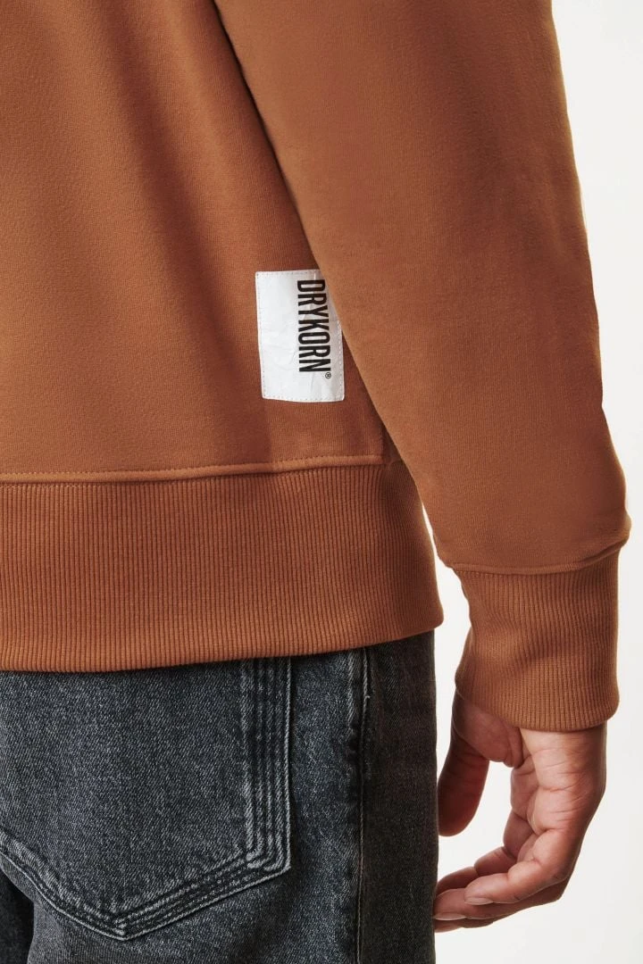 DRYKORN Sweatshirt Mit Stehkragen In Gebrushtem French Terry Orange 6 DRYKORN Sweatshirt Mit Stehkragen In Gebrushtem French Terry Orange - Image 4