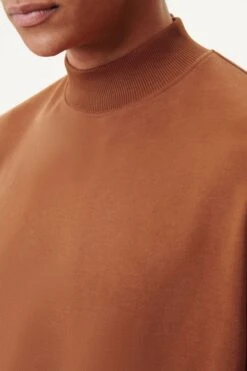 DRYKORN Sweatshirt Mit Stehkragen In Gebrushtem French Terry Orange 12 DRYKORN Sweatshirt Mit Stehkragen In Gebrushtem French Terry Orange -Drykorn Geschäft 10 49 522071 49261 OLIAS 4000 05 962000bddb2c906ee69d25e1bab812ac1fa0bf4d 720x1080