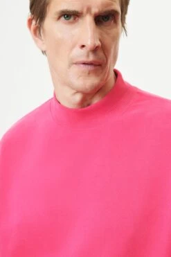 DRYKORN Sweatshirt Mit Stehkragen In Gebrushtem French Terry Rot -Drykorn Geschäft 10 49 522071 49261 OLIAS 5400 05 5f2e31380675c84f65a28ed82ac18cffda08ec17 720x1080